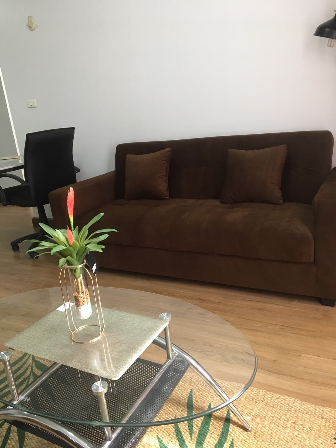 11314 – 106_living_room.jpg