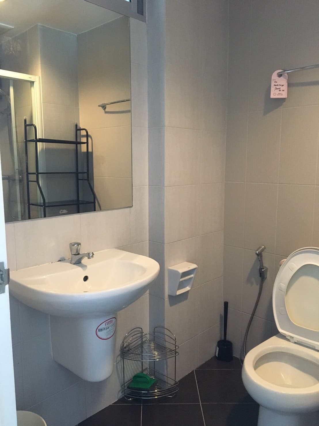 11314 – 301_bathroom.jpg