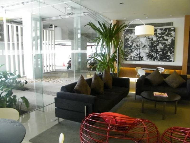 11319 – 103_living_room.jpg