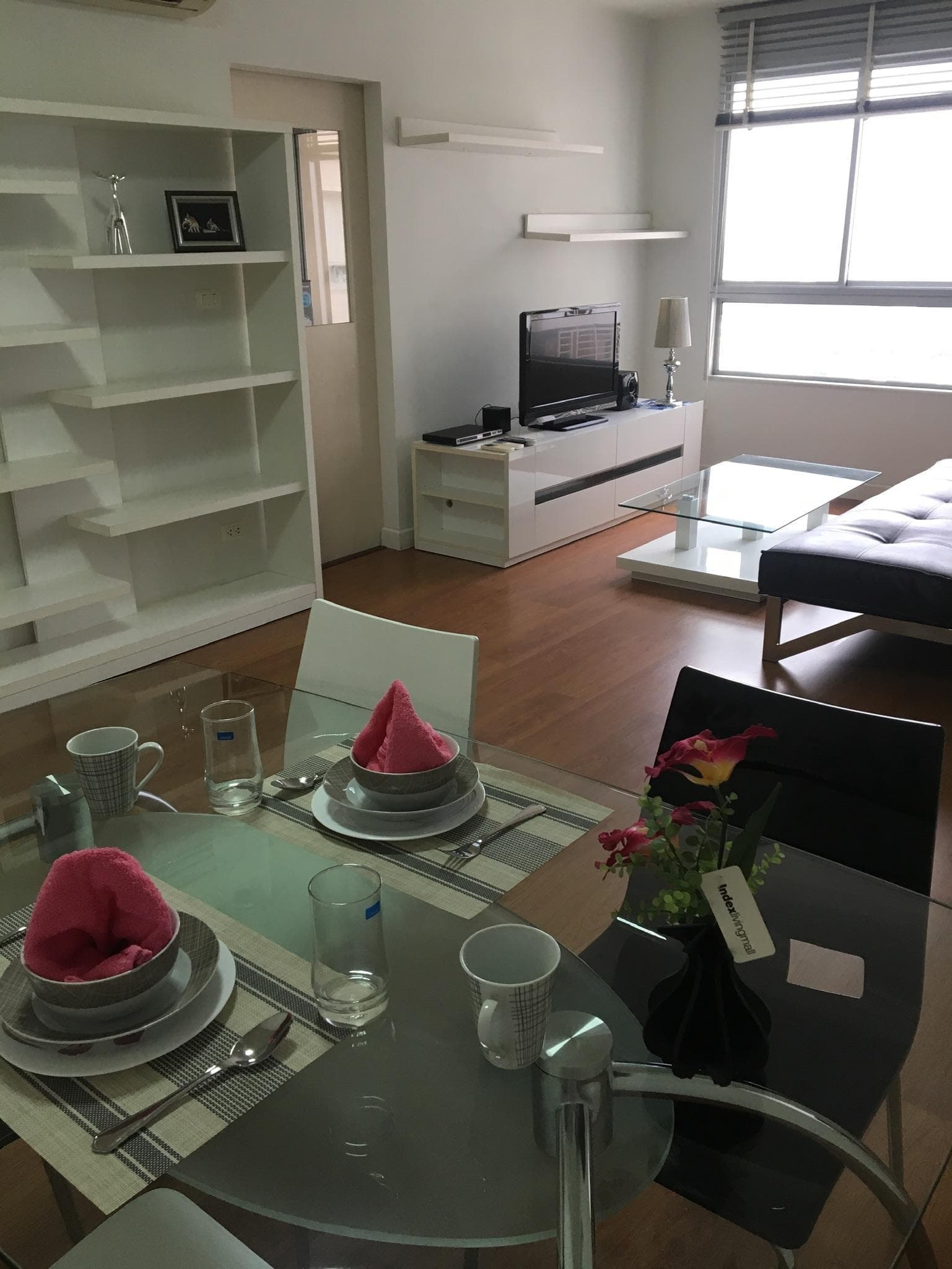 11321 – 102_living_room.jpg