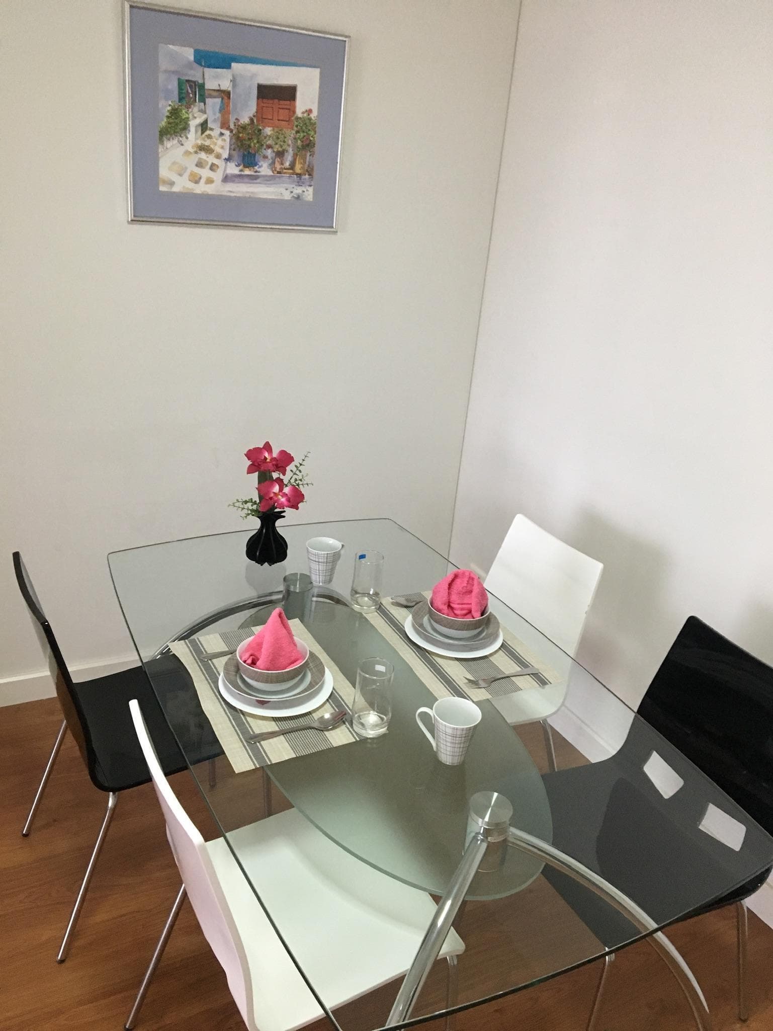 11321 – 401_kitchen.jpg