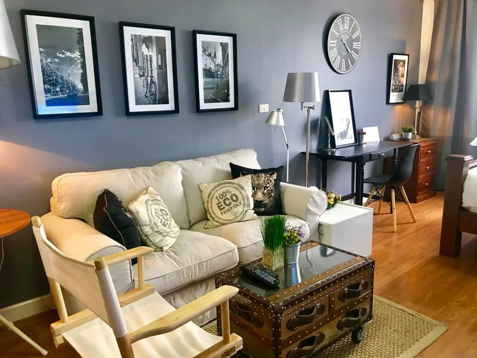 11323 – 102_living_room.jpg