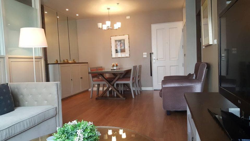 11324 – 104_living_room.jpg